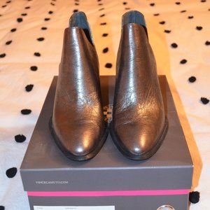 Vince Camuto VC-PETRAN Block Heel Bootie